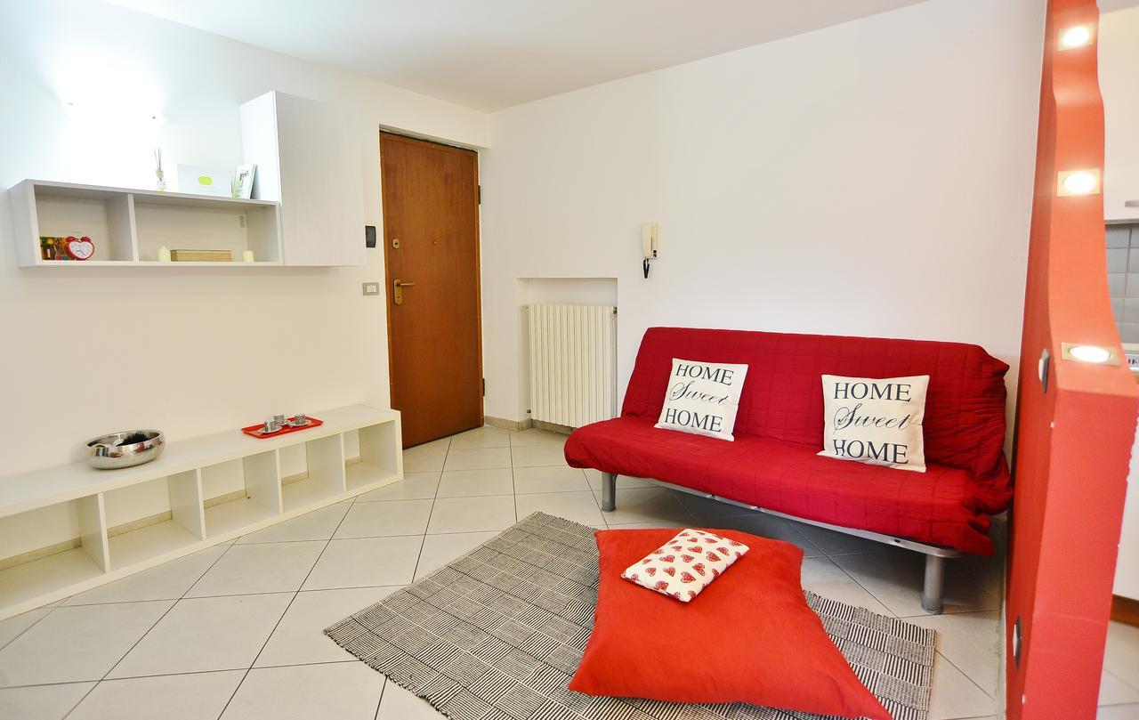 Casa Crissi Apartment Alba  Luaran gambar