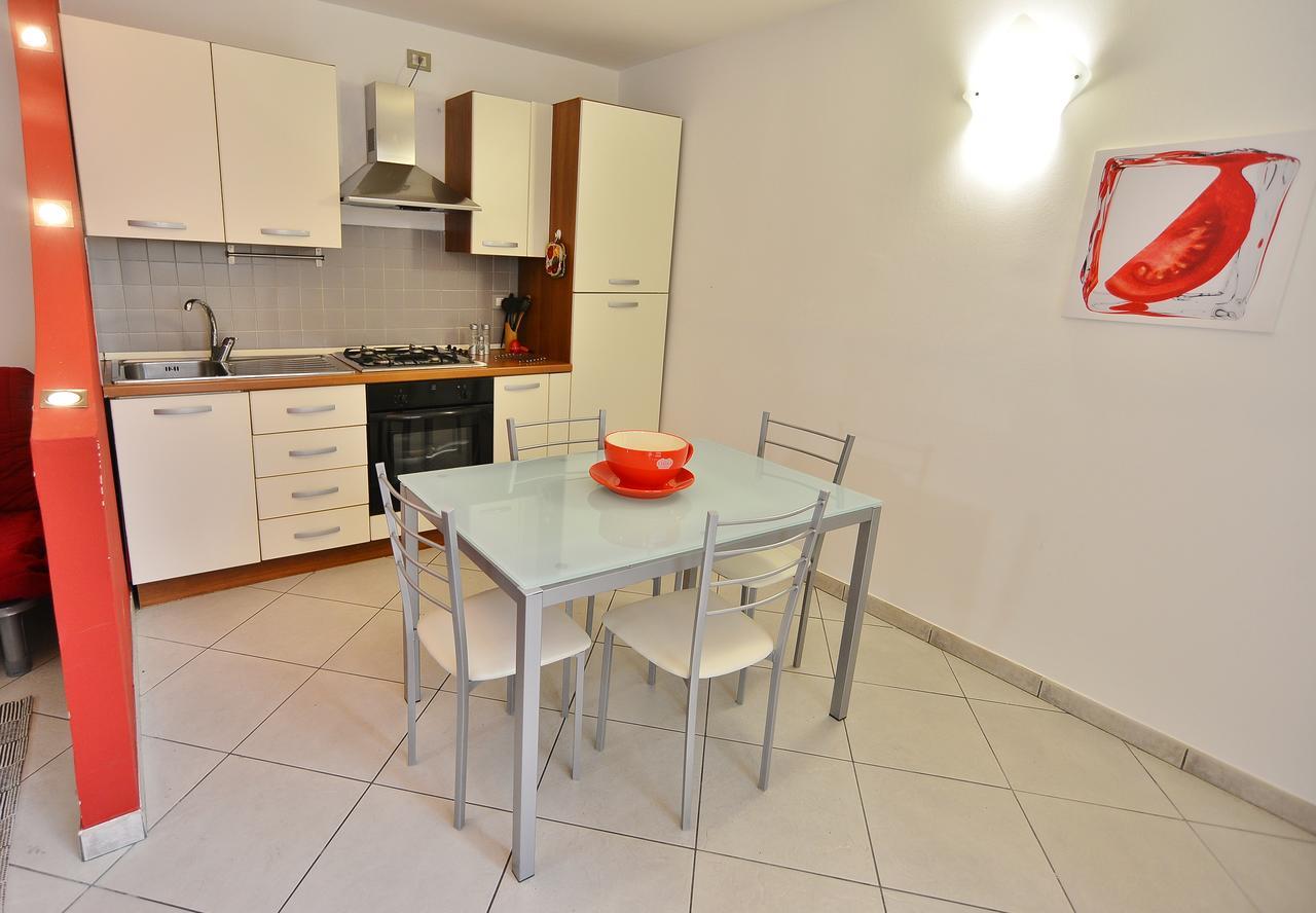 Casa Crissi Apartment Alba  Luaran gambar